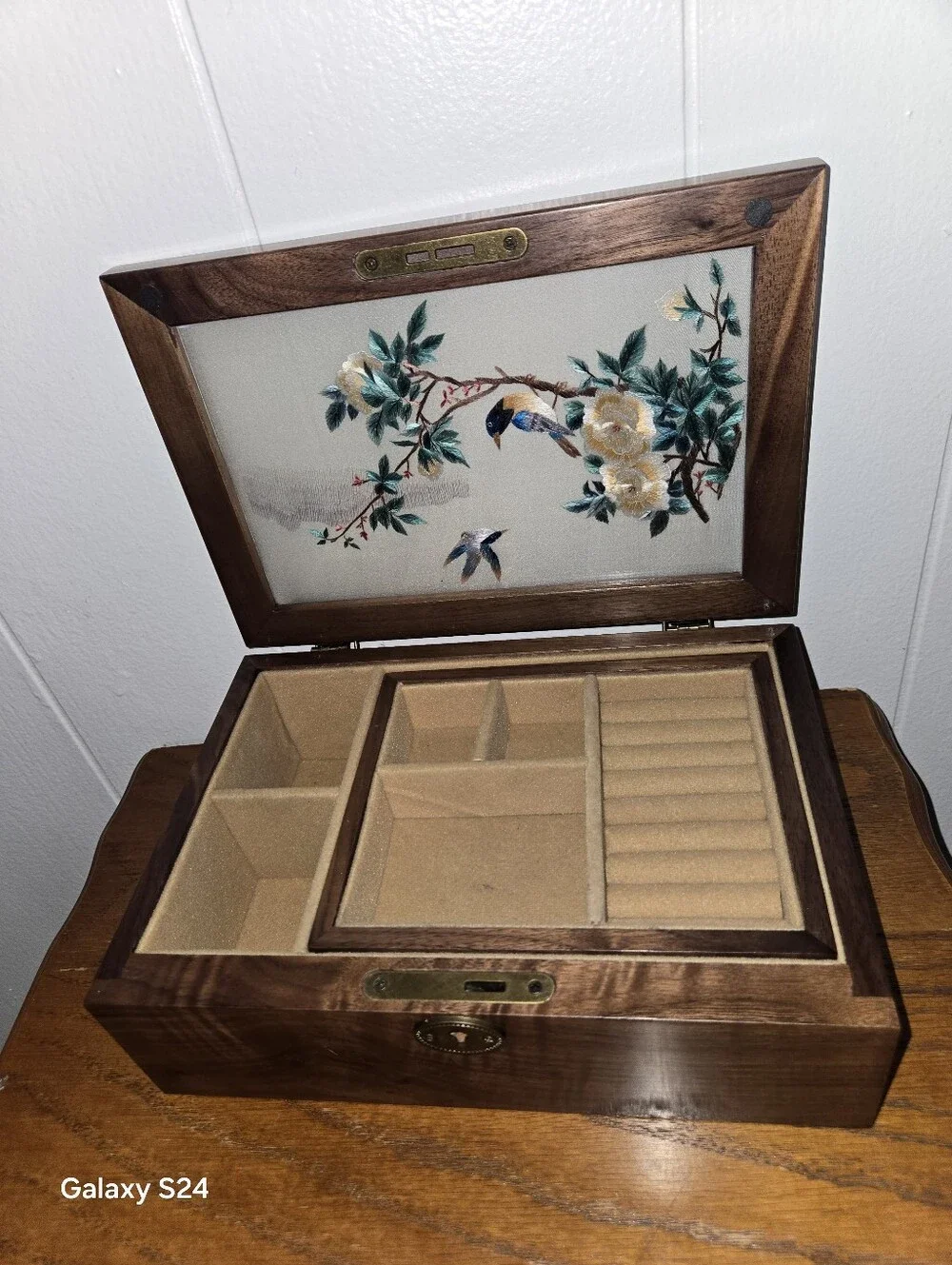Antique Jewelry Box, Chinese Silk Double-Sided Embroidery Screen, Walnut Wood